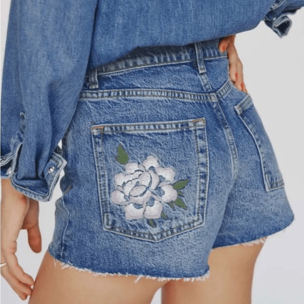 Reformation Charlie High Rise Jean Short w/ Fauna Embroidery